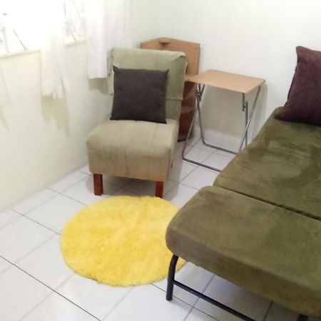 Cozy & Comfy Apartamento Portmore Exterior foto